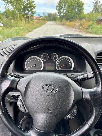 Hyundai Santa Fe 11 of 13