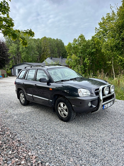 Hyundai Santa Fe 3 of 13