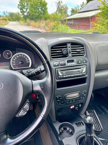 Hyundai Santa Fe 10 of 13