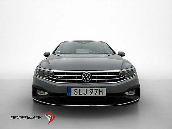 Volkswagen Passat 2 of 30