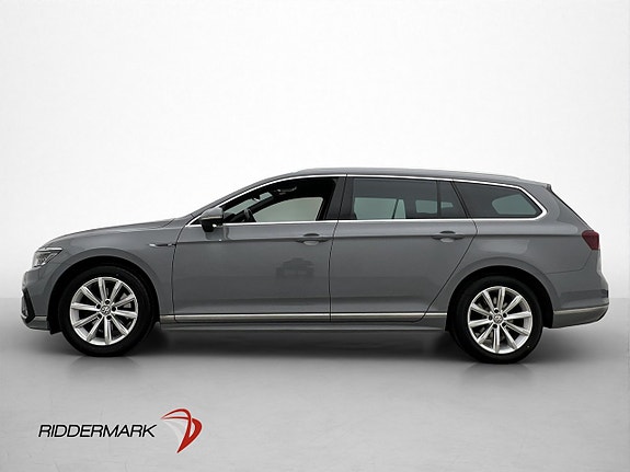 Volkswagen Passat 4 of 30