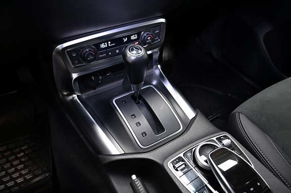 Mercedes-Benz X350 d 18 of 23