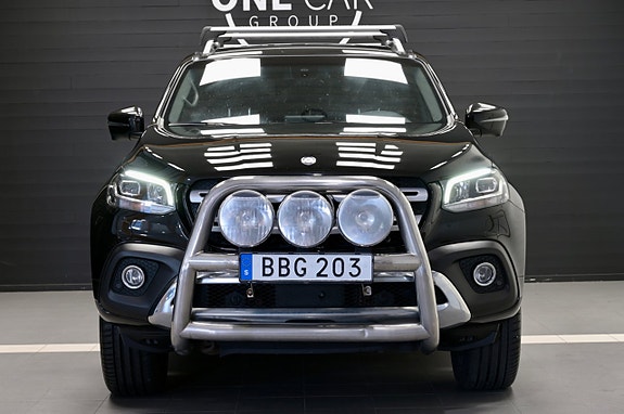Mercedes-Benz X350 d 2 of 23