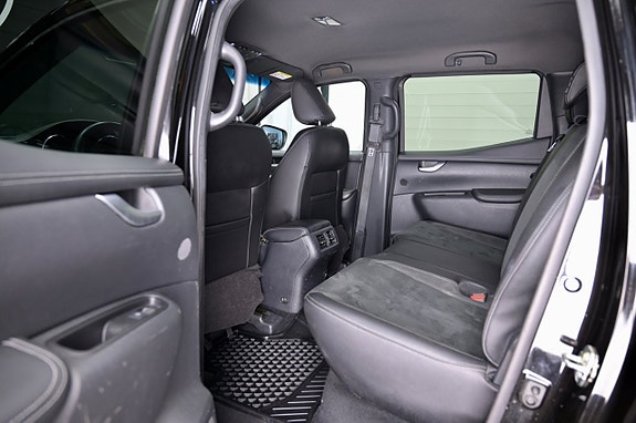 Mercedes-Benz X350 d 8 of 23