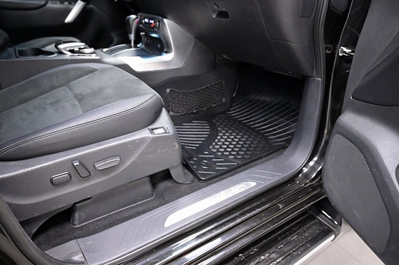 Mercedes-Benz X350 d 10 of 23