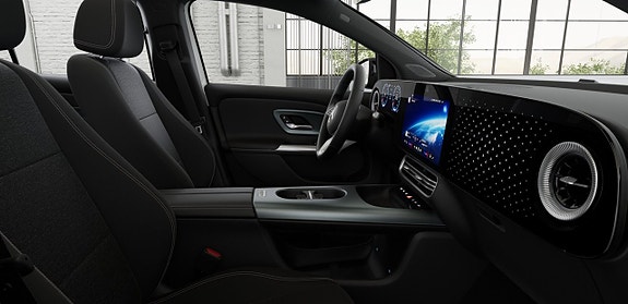 Mercedes-Benz GLA250 6 of 8