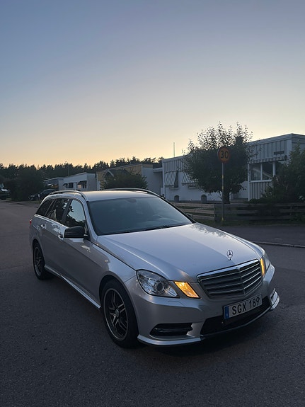 Mercedes-Benz E200 8 of 15