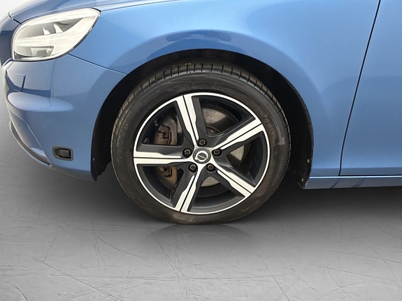 Volvo V40 30 of 30