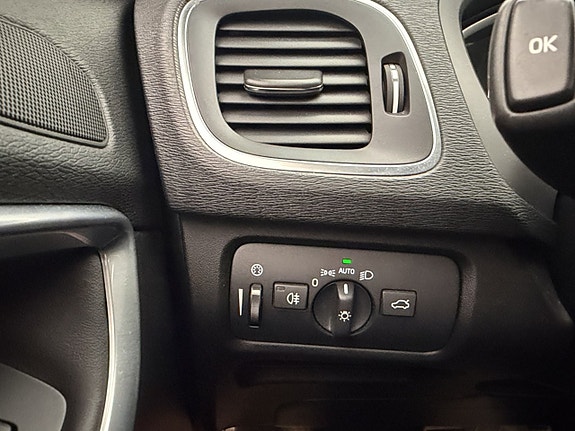 Volvo V40 15 of 30