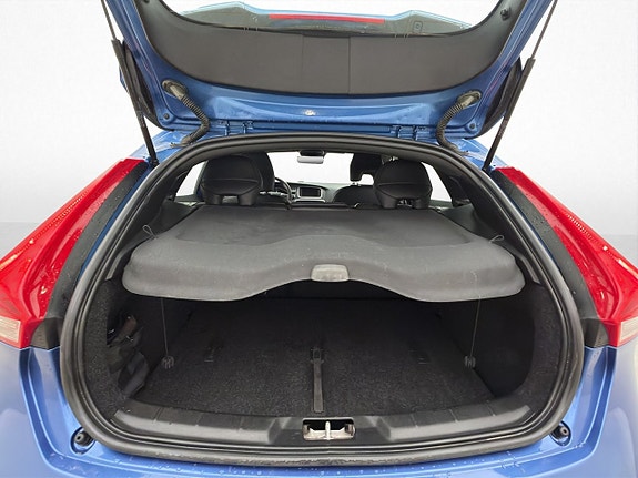 Volvo V40 28 of 30