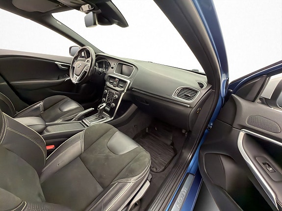 Volvo V40 29 of 30