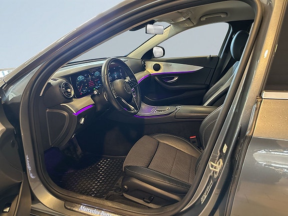 Mercedes-Benz E300 de 7 of 20