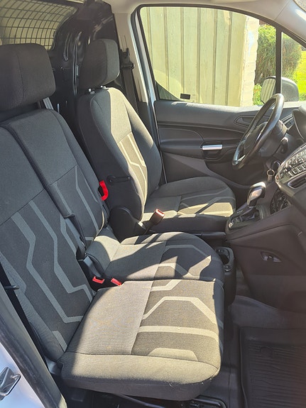 Ford Transit Connect 5 of 5