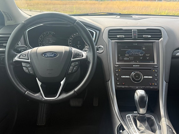 Ford Mondeo 14 of 18