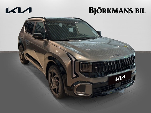 Kia Seltos 3 of 16