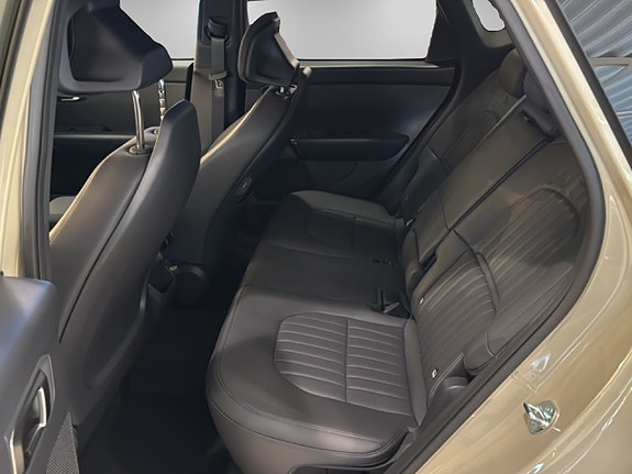 Kia Seltos 9 of 18