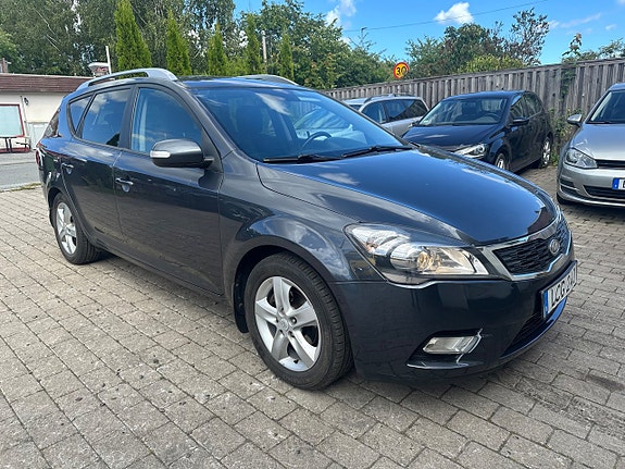 Kia Ceed 2 of 13