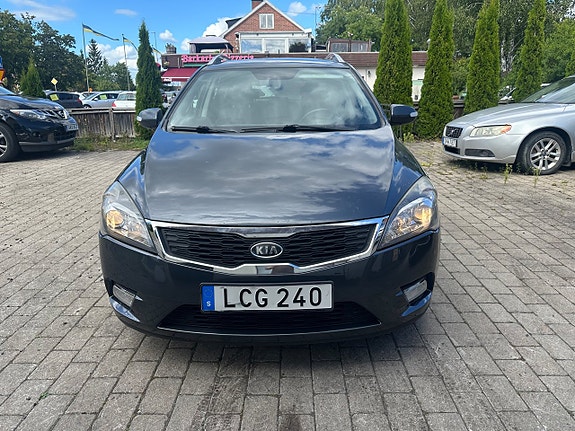Kia Ceed 3 of 13
