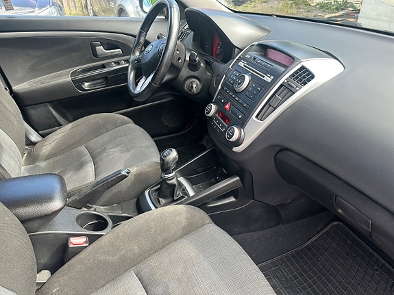Kia Ceed 7 of 13