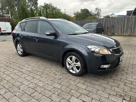 Kia Ceed 2 of 12