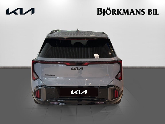 Kia Seltos 5 of 18
