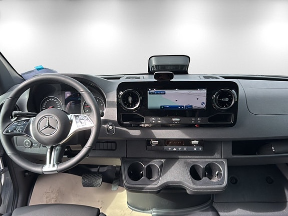 Mercedes-Benz Sprinter 319 7 of 15