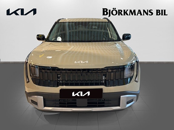 Kia Seltos 2 of 16