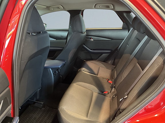 Mazda CX-30 13 of 18