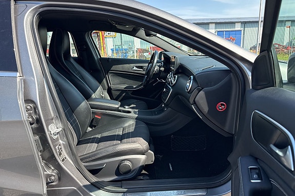 Mercedes-Benz A220 17 of 20