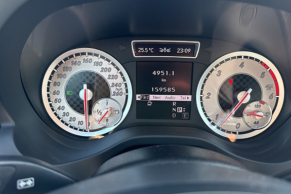Mercedes-Benz A220 19 of 20