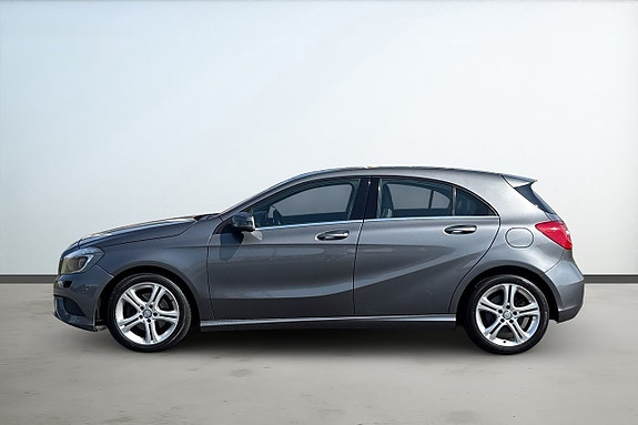 Mercedes-Benz A220 2 of 20