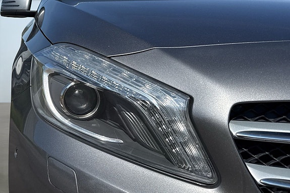 Mercedes-Benz A220 10 of 20