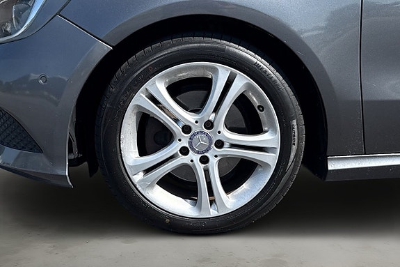 Mercedes-Benz A220 9 of 20
