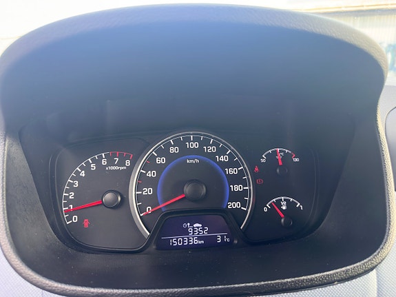 Hyundai i10 12 of 15