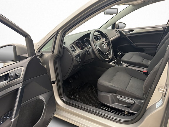 Volkswagen Golf I 11 of 28