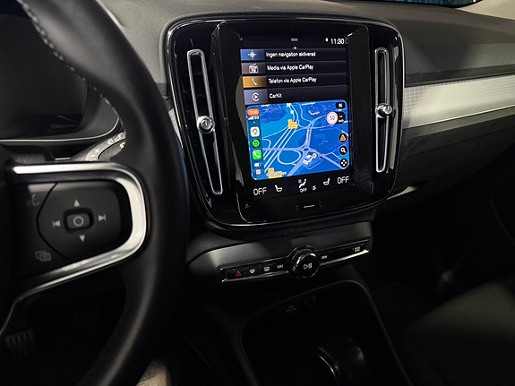 Volvo XC40 13 of 19