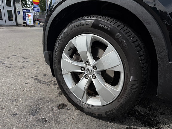 Volvo XC40 14 of 19