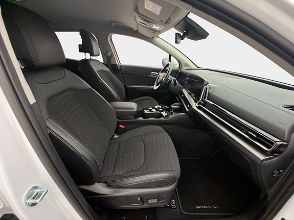 Kia Sportage 25 of 30
