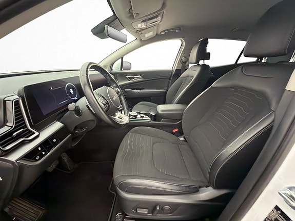 Kia Sportage 12 of 30