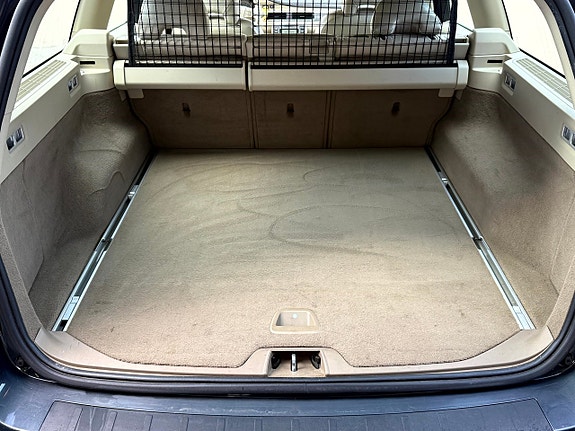 Volvo V70 13 of 13