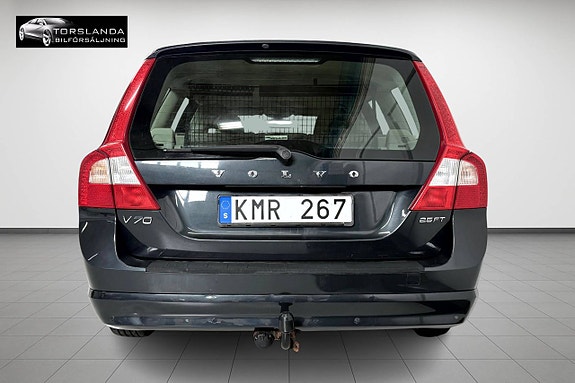 Volvo V70 7 of 13