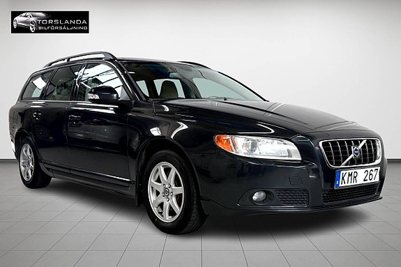Volvo V70 2 of 13