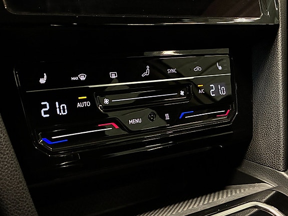 Volkswagen Passat Alltrack 20 of 24