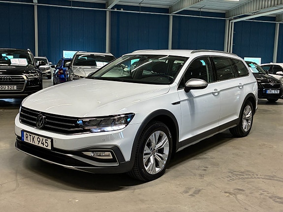 Volkswagen Passat Alltrack 7 of 24