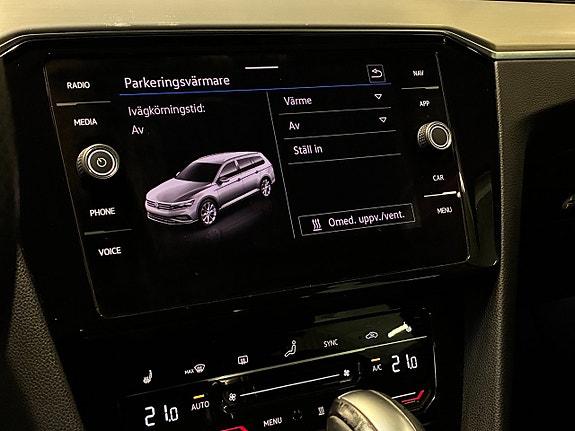 Volkswagen Passat Alltrack 21 of 24