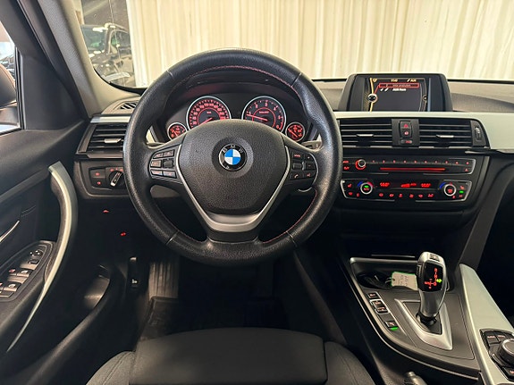 BMW 320d 9 of 25