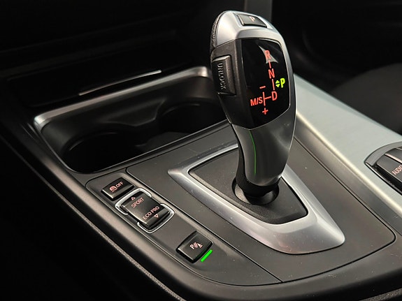BMW 320d 17 of 25