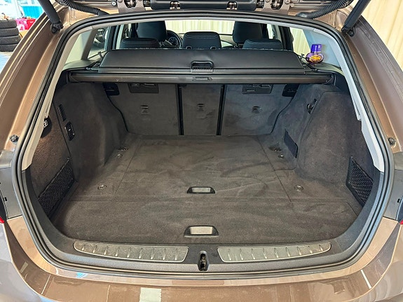 BMW 320d 24 of 25
