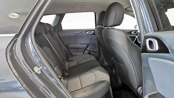 Kia Ceed 5 of 9