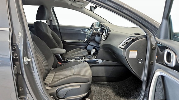 Kia Ceed 4 of 9